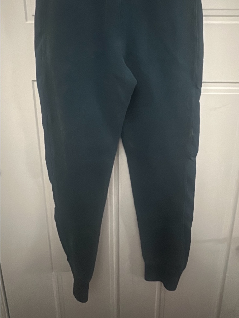 Lululemon Joggers Sz 2 - Picture 7 of 8